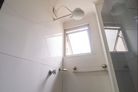 Apartamento para alugar com 60m², 2 quartos e sem vagaBanheiro