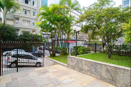 Apartamento para alugar com 60m², 2 quartos e sem vagaÁrea comum - Entrada do Edifício