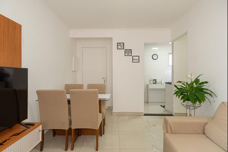 Apartamento para alugar com 60m², 2 quartos e sem vagaSala