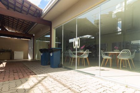 Apartamento para alugar com 65m², 2 quartos e 1 vagaÁrea comum - Salão de festas