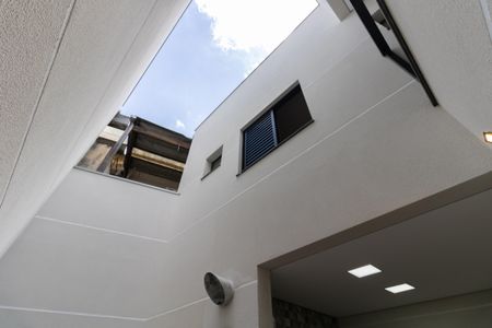 Casa à venda com 120m², 3 quartos e 2 vagas Casa à venda com 120m², 3 quartos e 2 vagasQuintal