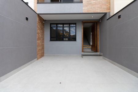 Casa à venda com 120m², 3 quartos e 2 vagas