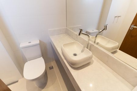 Casa à venda com 120m², 3 quartos e 2 vagas Casa à venda com 120m², 3 quartos e 2 vagasBanheiro da Suíte 2