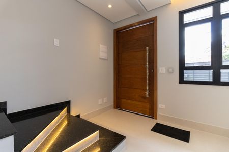 Casa à venda com 120m², 3 quartos e 2 vagas Casa à venda com 120m², 3 quartos e 2 vagasEntrada