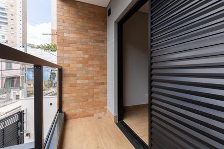 Casa à venda com 120m², 3 quartos e 2 vagas Casa à venda com 120m², 3 quartos e 2 vagasVaranda da Suíte 1