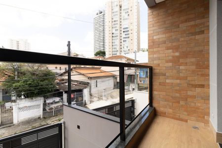 Casa à venda com 120m², 3 quartos e 2 vagas Casa à venda com 120m², 3 quartos e 2 vagasVaranda da Suíte 1