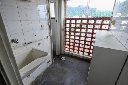 Apartamento à venda com 67m², 2 quartos e 1 vagaÁrea de Serviço