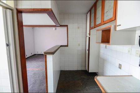 Apartamento à venda com 67m², 2 quartos e 1 vagaCozinha