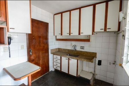 Apartamento à venda com 67m², 2 quartos e 1 vagaCozinha