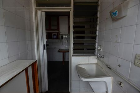 Apartamento à venda com 67m², 2 quartos e 1 vagaÁrea de Serviço