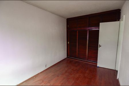 Apartamento à venda com 67m², 2 quartos e 1 vagaQuarto 2