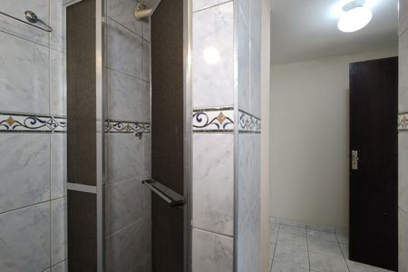 Casa de condomínio para alugar com 120m², 2 quartos e sem vaga Casa de condomínio para alugar com 120m², 2 quartos e sem vagaBanheiro da Suíte