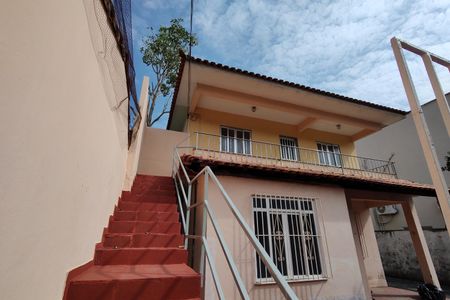 Casa de condomínio para alugar com 120m², 2 quartos e sem vaga Casa de condomínio para alugar com 120m², 2 quartos e sem vagaFachada