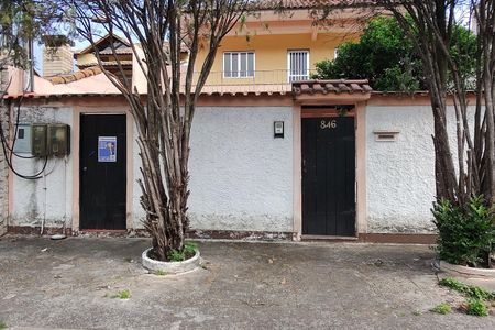 Casa de condomínio para alugar com 120m², 2 quartos e sem vaga Casa de condomínio para alugar com 120m², 2 quartos e sem vagaFachada