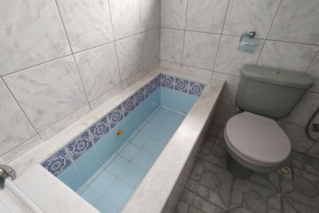 Casa de condomínio para alugar com 120m², 2 quartos e sem vaga Casa de condomínio para alugar com 120m², 2 quartos e sem vagaBanheiro da Suíte