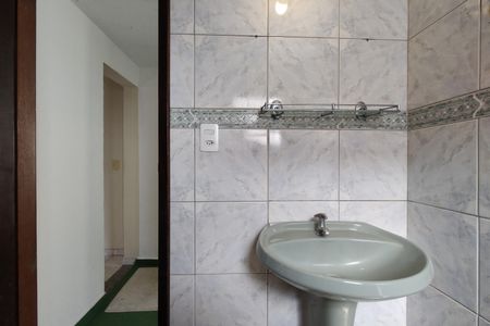 Casa de condomínio para alugar com 120m², 2 quartos e sem vaga Casa de condomínio para alugar com 120m², 2 quartos e sem vagaBanheiro Social