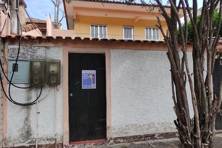 Casa de condomínio para alugar com 120m², 2 quartos e sem vaga Casa de condomínio para alugar com 120m², 2 quartos e sem vagaFachada