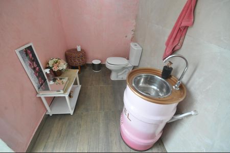 Casa à venda com 420m², 3 quartos e 3 vagasBanheiro Feminino