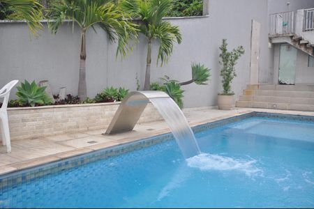 Casa à venda com 420m², 3 quartos e 3 vagasPiscina