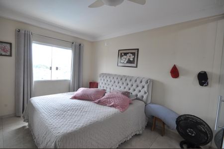 Casa à venda com 420m², 3 quartos e 3 vagasQuarto Suíte