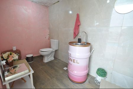 Casa à venda com 420m², 3 quartos e 3 vagasBanheiro Feminino