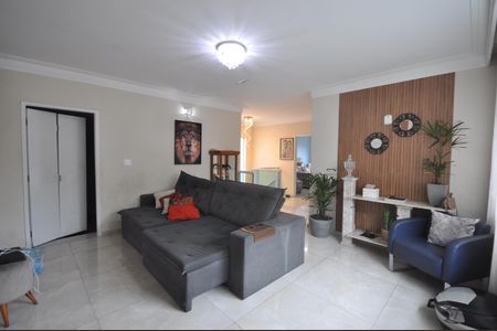 Sala de TV de casa à venda com 3 quartos, 420m² em Tremembé, São Paulo