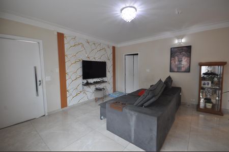 Casa à venda com 420m², 3 quartos e 3 vagasSala de TV