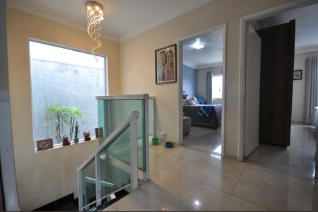 Casa à venda com 420m², 3 quartos e 3 vagasHall de circulação