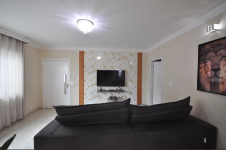 Casa à venda com 420m², 3 quartos e 3 vagasSala de TV