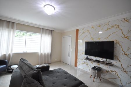 Casa à venda com 420m², 3 quartos e 3 vagasSala de TV