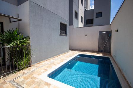 Apartamento para alugar com 60m², 2 quartos e 1 vaga Apartamento para alugar com 60m², 2 quartos e 1 vagaÁrea comum - Piscina