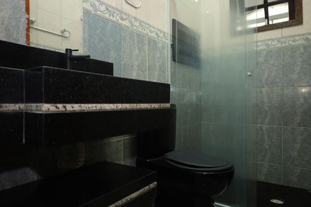 Casa para alugar com 750m², 3 quartos e 8 vagasBanheiro 2