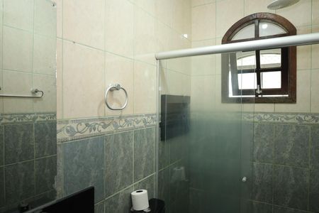 Casa para alugar com 750m², 3 quartos e 8 vagasBanheiro 2
