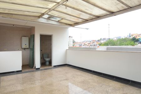Casa para alugar com 750m², 3 quartos e 8 vagasÁrea de Serviço