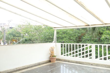 Casa para alugar com 750m², 3 quartos e 8 vagasÁrea comum