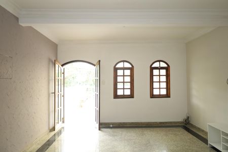 Sala de casa para alugar com 3 quartos, 750m² em Jardim Nossa Senhora do Carmo, São Paulo