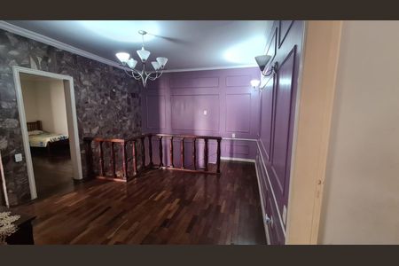 Casa para alugar com 400m², 5 quartos e 5 vagasCorredor