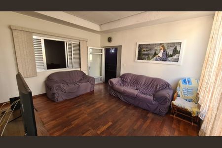 Sala de tv de casa para alugar com 5 quartos, 400m² em Jardim do Mar, São Bernardo do Campo