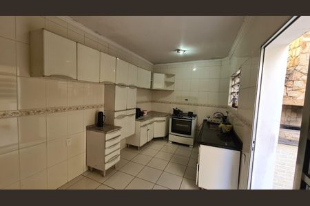 Casa para alugar com 400m², 5 quartos e 5 vagasCozinha