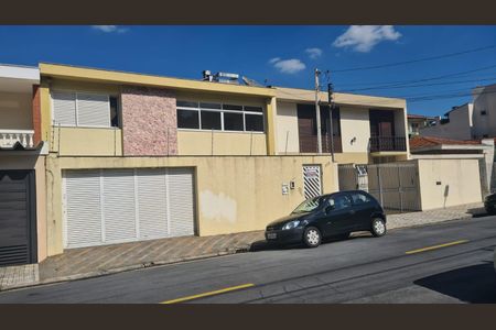 Casa para alugar com 400m², 5 quartos e 5 vagasFachada