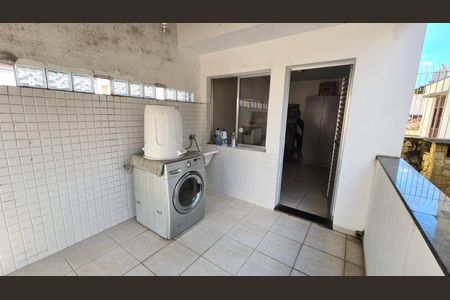Casa para alugar com 400m², 5 quartos e 5 vagasÁrea de serviço