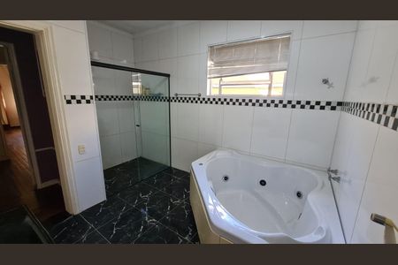 Casa para alugar com 400m², 5 quartos e 5 vagasBanheiro 2