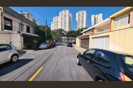 Casa para alugar com 400m², 5 quartos e 5 vagasFachada