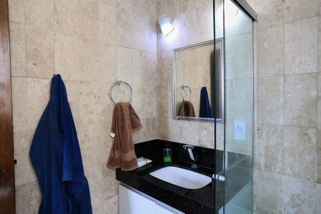 Apartamento à venda com 123m², 3 quartos e 2 vagas Apartamento à venda com 123m², 3 quartos e 2 vagasBanheiro da Suíte