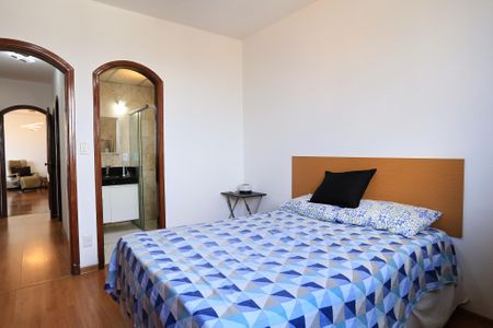 Suíte de apartamento à venda com 3 quartos, 123m² em Sagrada Família, Belo Horizonte