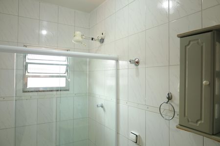 Apartamento para alugar com 64m², 2 quartos e sem vagaBanheiro