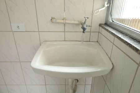 Apartamento para alugar com 64m², 2 quartos e sem vagaÁrea de Serviço