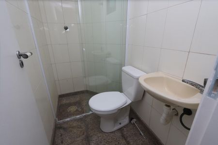 Apartamento à venda com 440m², 5 quartos e 5 vagasBanheiro de Serviço