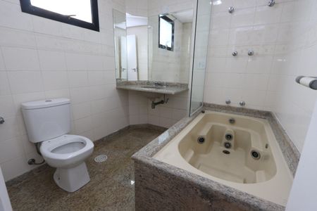 Apartamento à venda com 440m², 5 quartos e 5 vagasBanheiro Social