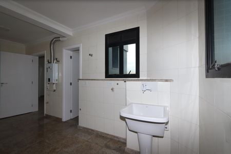 Apartamento à venda com 440m², 5 quartos e 5 vagasLavanderia